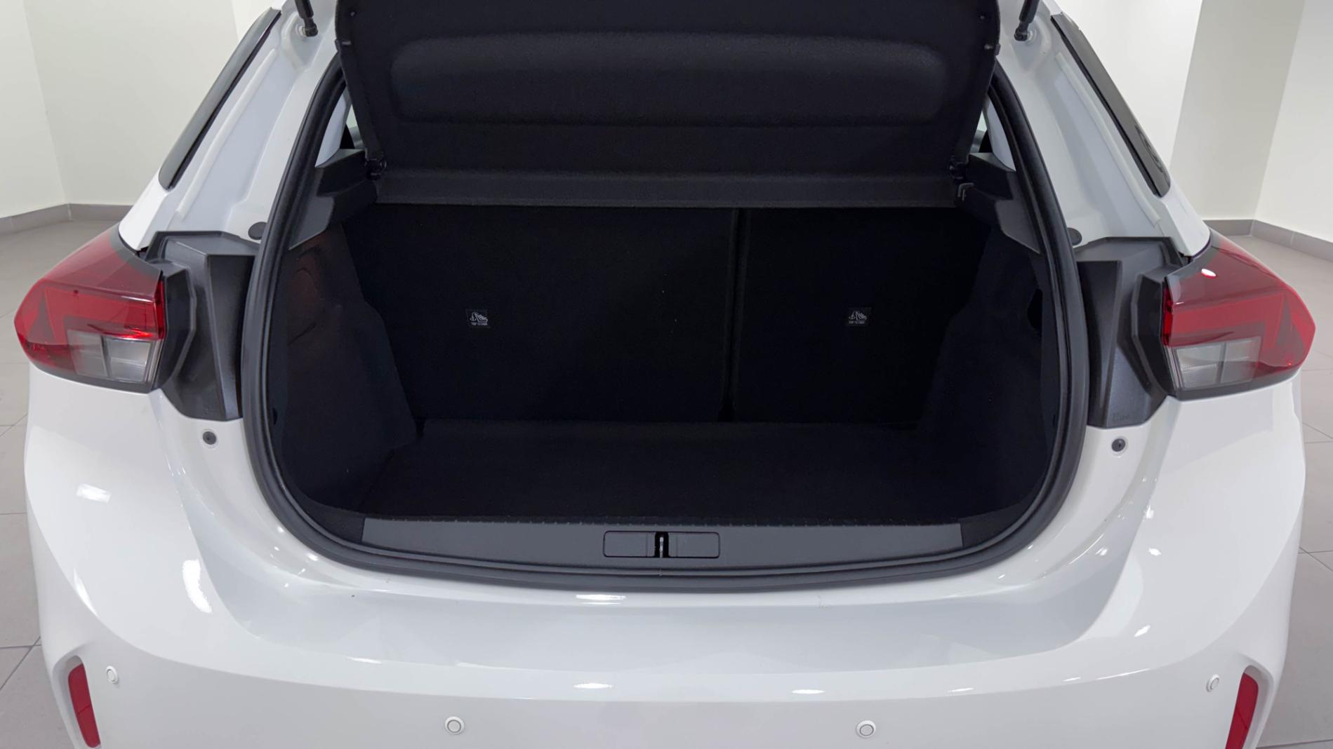 Corsa - View model