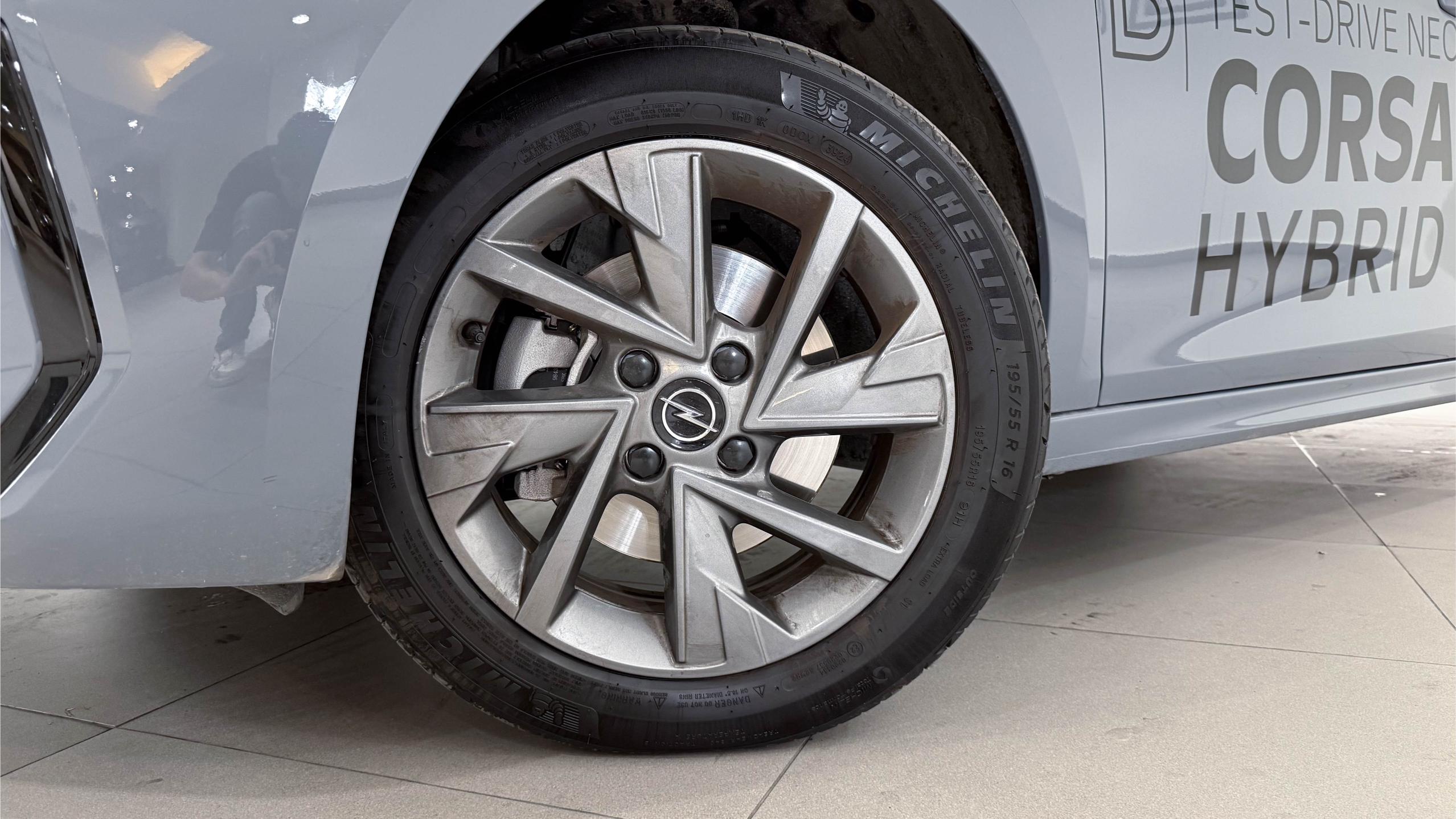 Corsa - View model