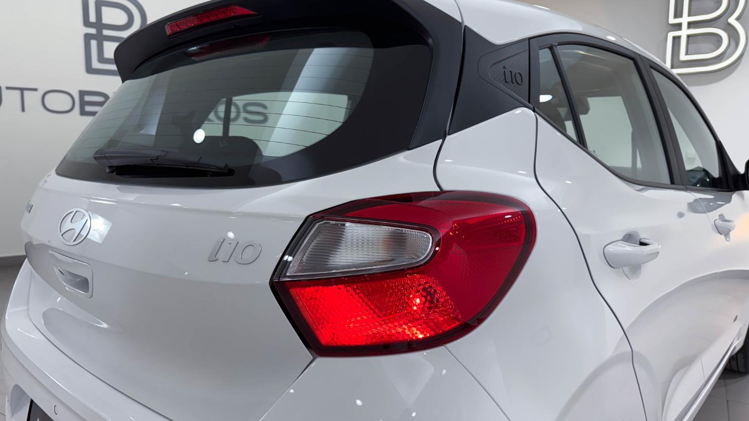 i 10 - View model