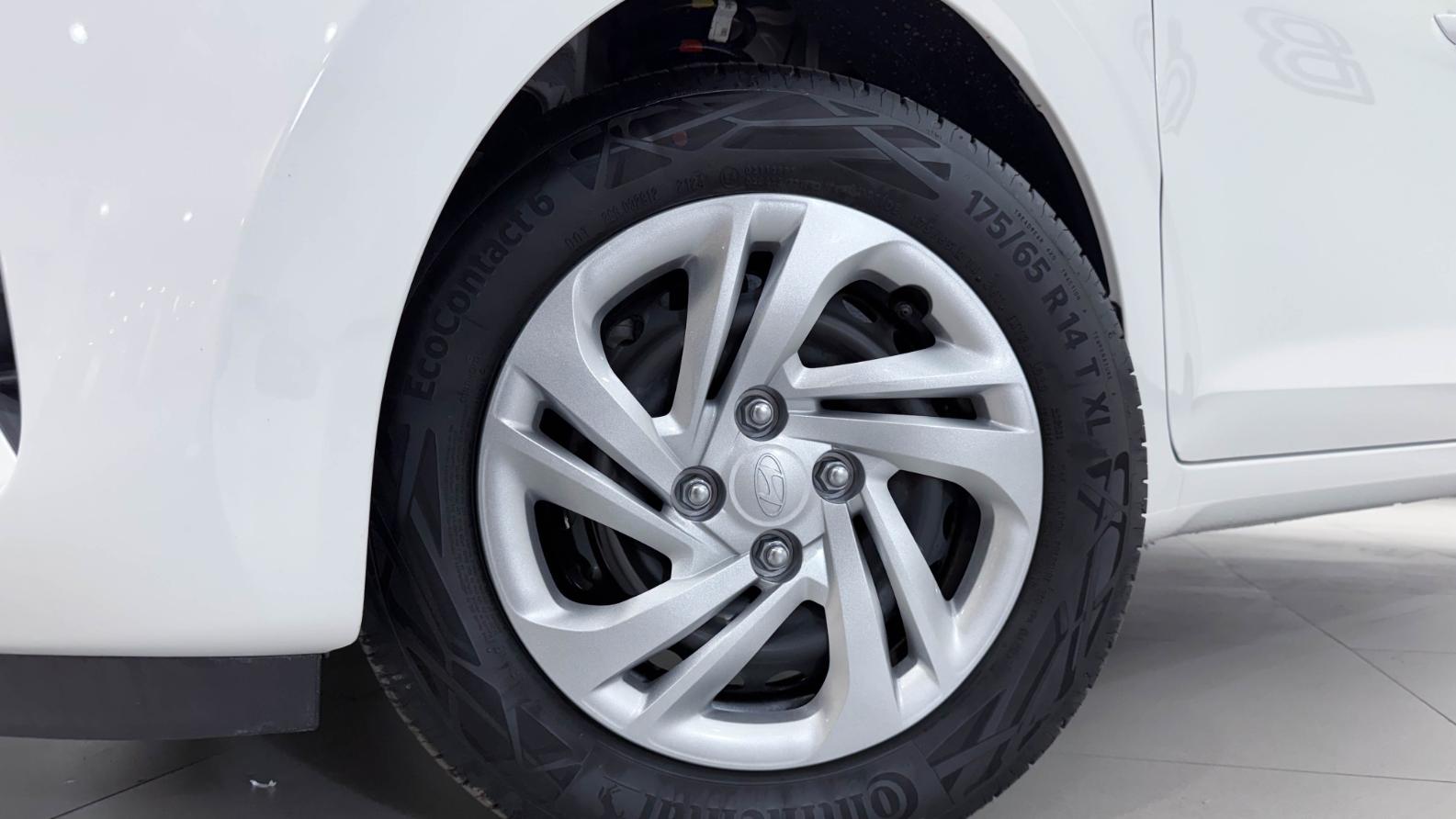 i 10 - View model