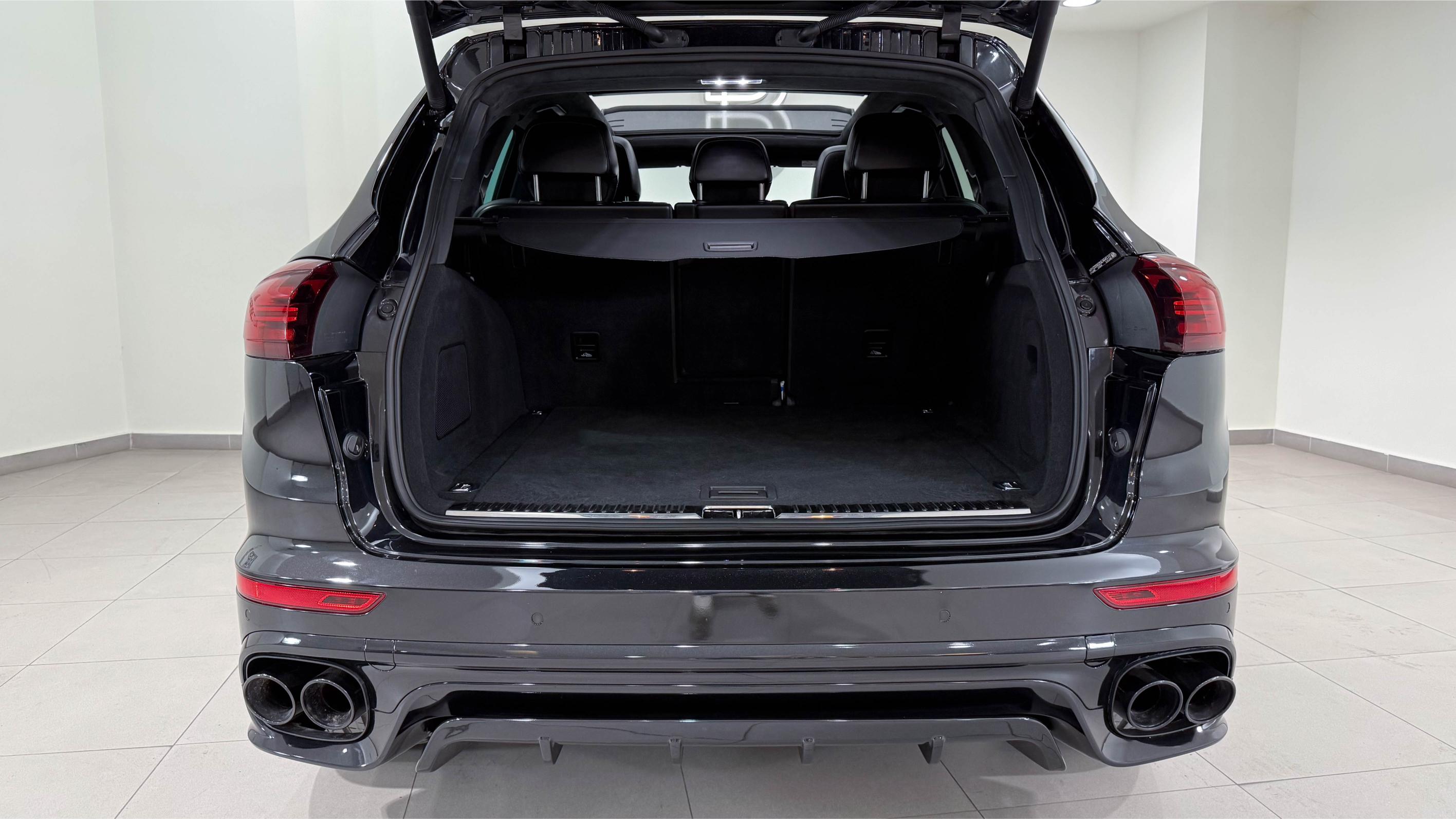 Cayenne - View model