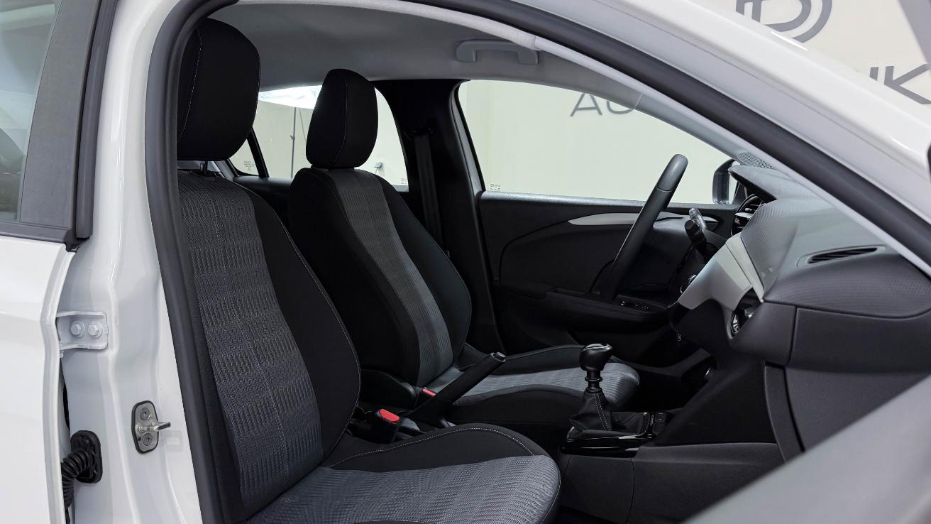 Corsa - View model