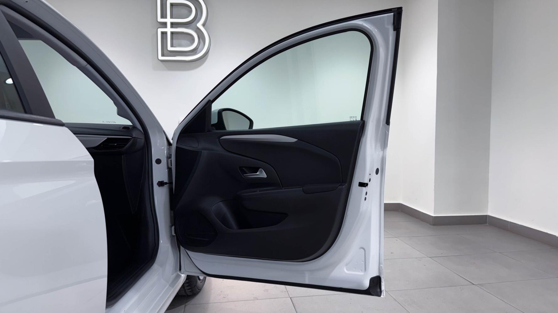 Corsa - View model