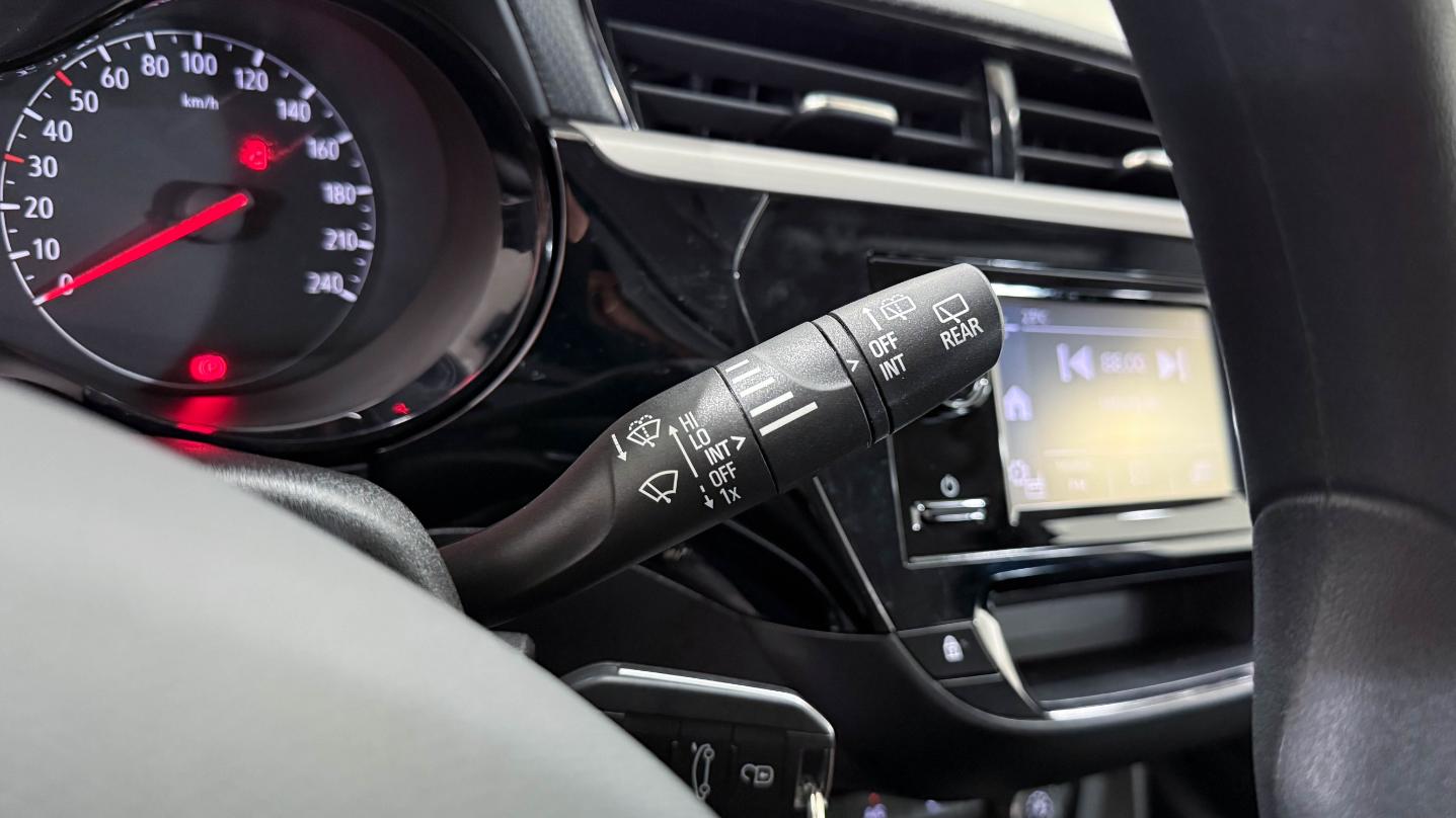 Corsa - View model