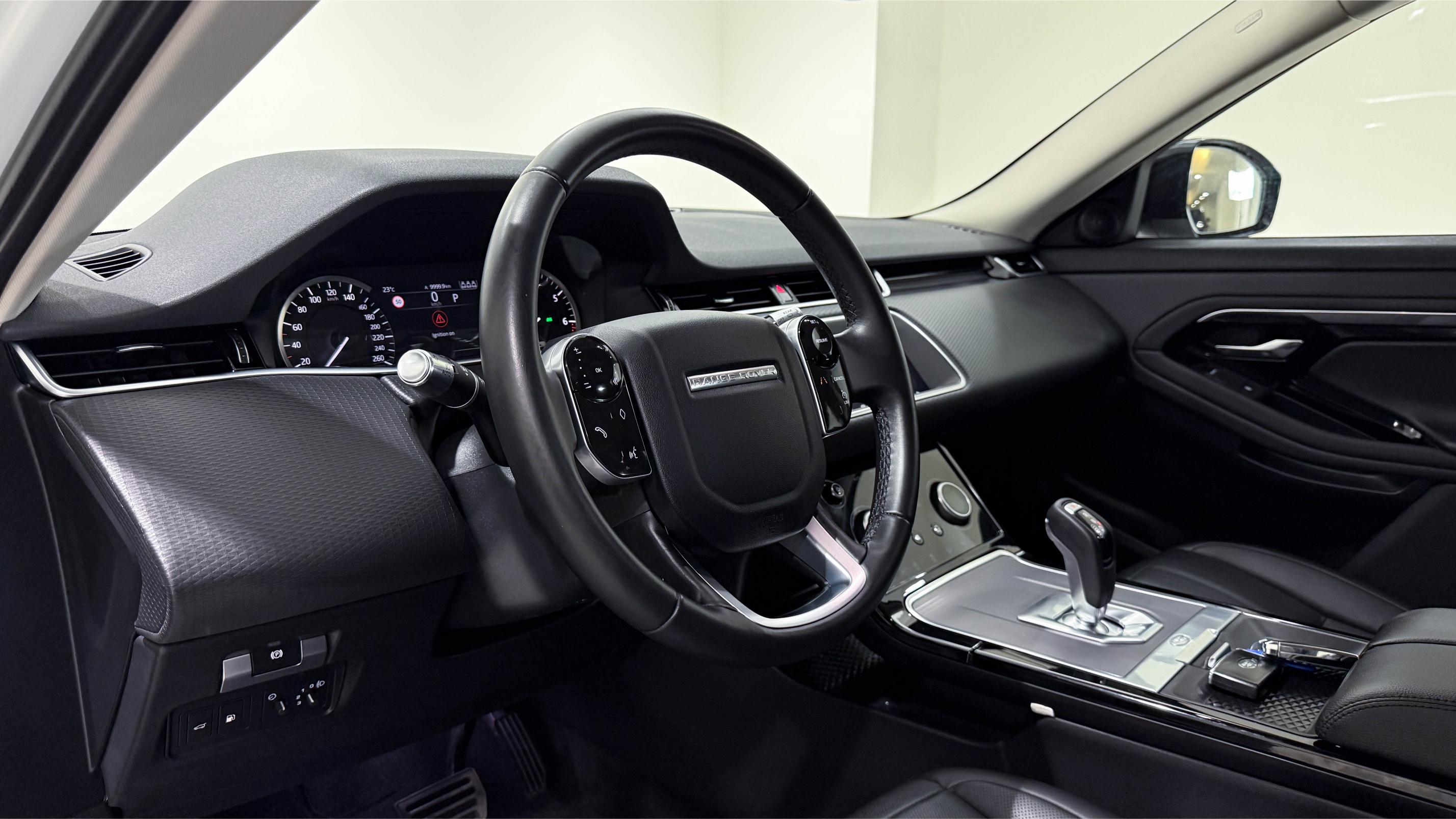 Range Rover Evoque - View model